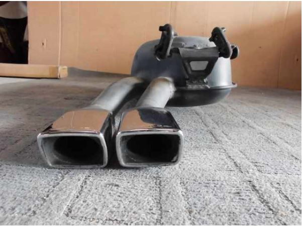 W124 AMG Exhaust 2.JPG