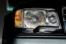 MERCEDES-E500_017.jpg