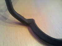 valvecover rubber closeup.jpg