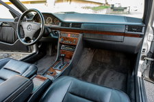 1994_mercedes-benz_500e_mercedes-benz_500e_renntech_6-0l_1598492059dd30b084-interior-scaled.jpg