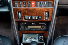 1994_mercedes-benz_500e_mercedes-benz_500e_renntech_6-0l_159849255517b00a8931a4135-interior-sc...png
