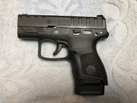 Beretta APX pic 1.jpg Beretta APX pic 1.jpg