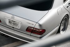 0E55%20AMG%20manual%20swapped%20rear%20AMG%20badge.jpg 0E55%20AMG%20manual%20swapped%20rear%20AMG%20badge.jpg