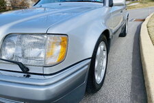 1994_mercedes-benz_e500_1612102216f53376b8091-IMG_3120.jpg