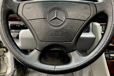 1994_mercedes-benz_e500_1611804966173107e1f53376b8115-IMG_1789.jpg