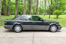 1994_mercedes-benz_e500_1621692356565ef66e7dff9f981994_mercedes-benz_e500_1621692354208495d56...jpeg