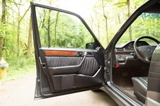 1994_mercedes-benz_e500_16216930819f98764da1994_mercedes-benz_e500_1621693079d565ef66e7dff9f8...jpeg