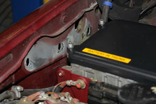 hood_hinge_mount1.jpg
