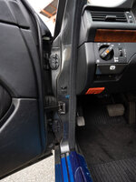 1992-Mercedes-Benz-500E-091.jpg