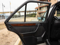 1992-Mercedes-Benz-500E-095.jpg