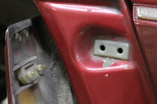 [500Eboard] 500E_rear_fender_clip_upper.jpg