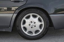 1992-Mercedes-Benz-500E-WDB1240361B872073-123-99334-scaled.jpg