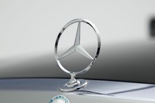 1992-Mercedes-Benz-500E-WDB1240361B872073-Studio-029-97253-scaled.jpg