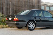 1993 Mercedes 500E  (27 of 105).jpg