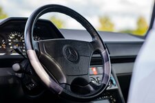 mercedes-e500-limited-2000-201001-18-a7308061.b7b4b5981c9b499bf77978e3e0461a07517.jpg