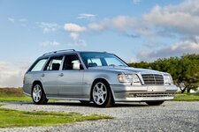 1991-mercedes-benz-300te-24-3-4-amg-ecc-241-_5000px-3.jpeg