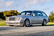 1991-mercedes-benz-300te-24-3-4-amg-ecc-241-_5000px-61.jpeg