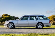 1991-mercedes-benz-300te-24-3-4-amg-ecc-241-_5000px-62.jpeg