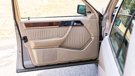 1992-mercedes-benz-500-e (80).jpeg