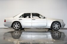 1995-mercedes-benz-e500 (15).jpg