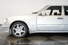 1995-mercedes-benz-e500 (24).jpg