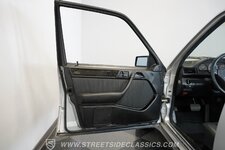 1995-mercedes-benz-e500 (36).jpg