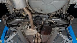 1994_mercedes-benz_e500_Undersides-16-91190.jpeg