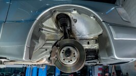 1994_mercedes-benz_e500_Undersides-26-91137.jpeg