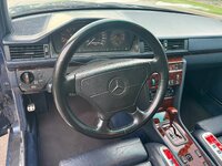 87_steering-wheel-detail-40871.jpeg