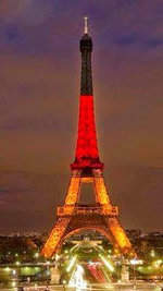 111Eiffelturm_schwarz-rot-gold.jpg