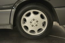 File0_051959_800600.jpg