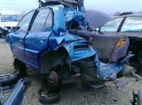 Kia_Rio_wreck_04.jpg