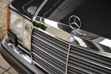 used-1993-mercedes~benz-500_series-500series4drsedan500e-12388-15183733-29-640.jpg