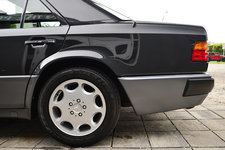used-1993-mercedes~benz-500_series-500series4drsedan500e-12388-15183733-61-640.jpg