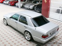 mercedes-benz_e60_84c194-1600x1200_crop.jpg