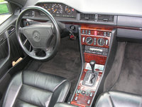 Intérieur_Mercedes_500E_(W124.036)[1].jpg