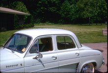 Renault Dauphine.jpg