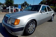 1993_mercedes-benz_500e_1564098845d407166e1993_mercedes-benz_500e_156264213966e7dff9f98764da50...jpg