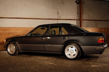 1992_mercedes-benz_500e_1562384465e7dff9f98764daL10001351.jpg