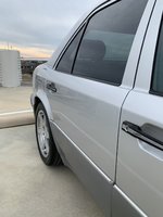 1994_mercedes-benz_e500_158199111565ef66e7dff9f9876IMG_1175.jpg