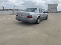 1994_mercedes-benz_e500_15845621705b9fe47eafIMG_1370.jpg